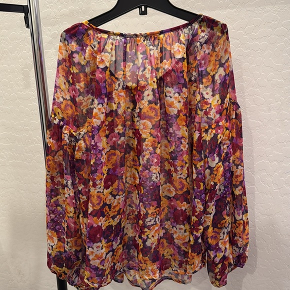 Vie Ta Vie Floral Blouse - Picture 4 of 5
